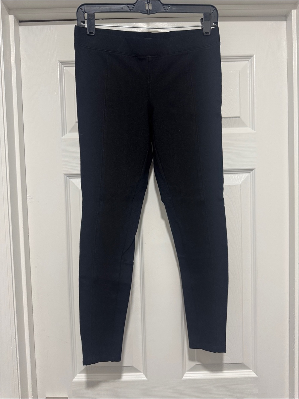 Express Woman’s Black Skinny Stretch Jeans